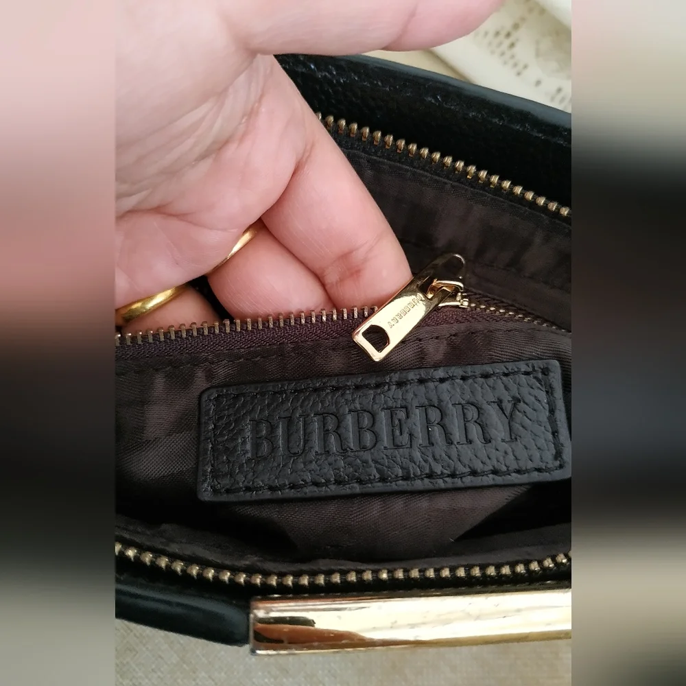 Burberry Leather Cross Body Bag - Picture 4 of 16